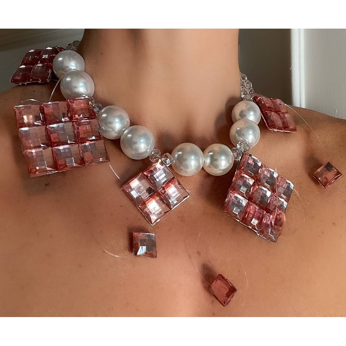 COLLANA QUADRATI ROSA CRYSTAL
