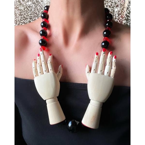 COLLANA MANI LEGNO 2