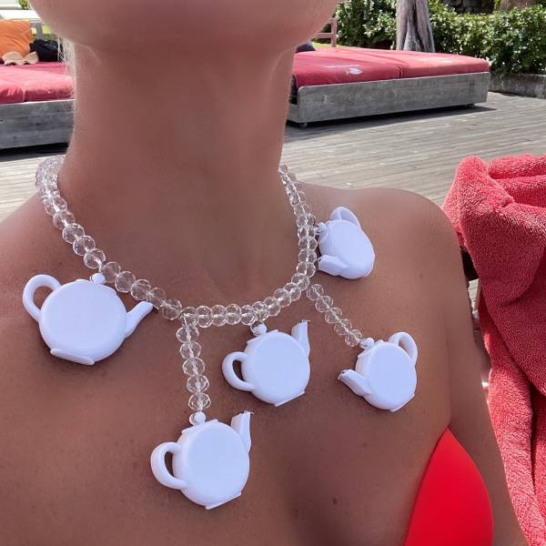 COLLANA TEIERE BIANCHE 2