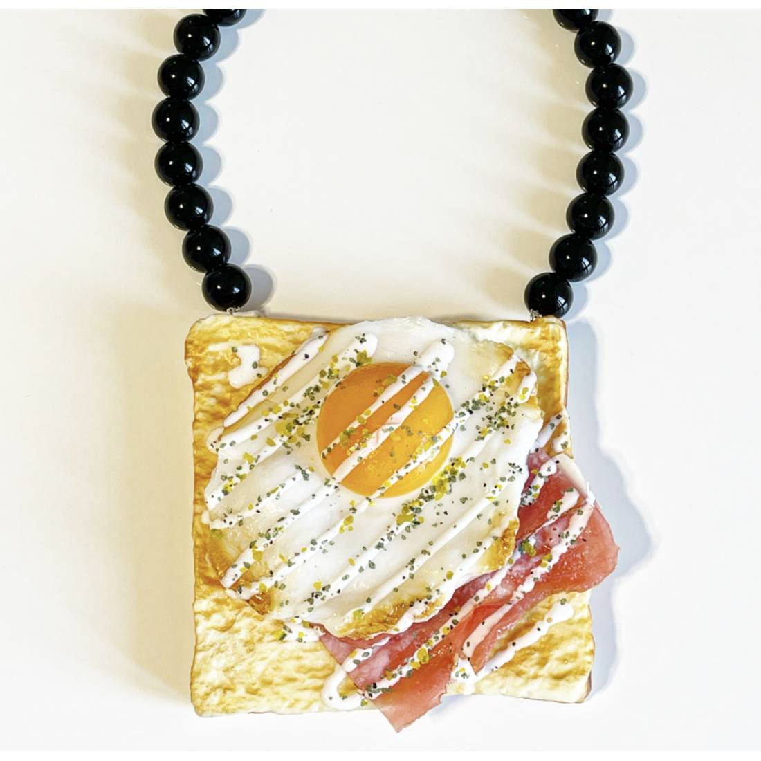 COLLANA TOAST UOVA E BACON