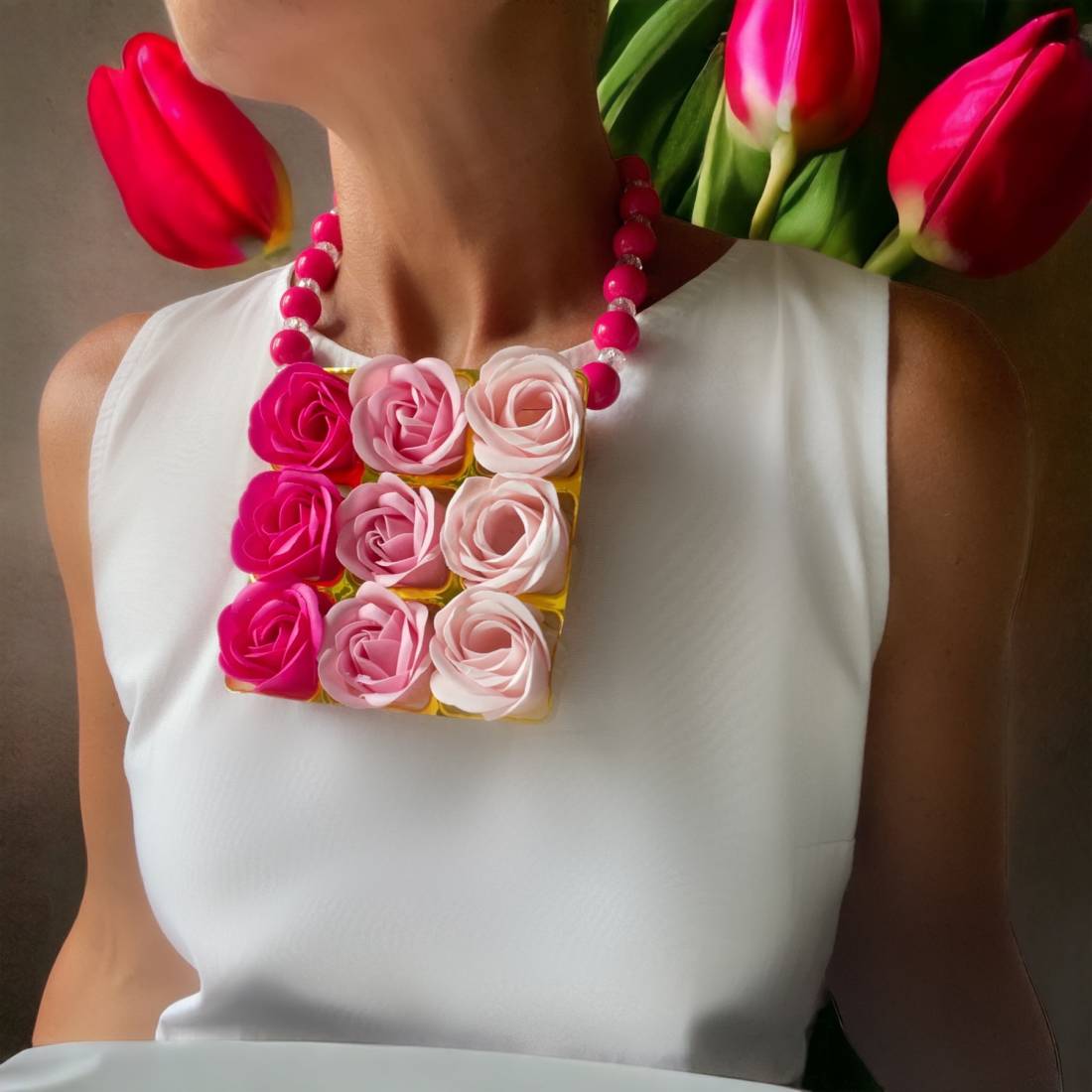 COLLANA ROSE CASE