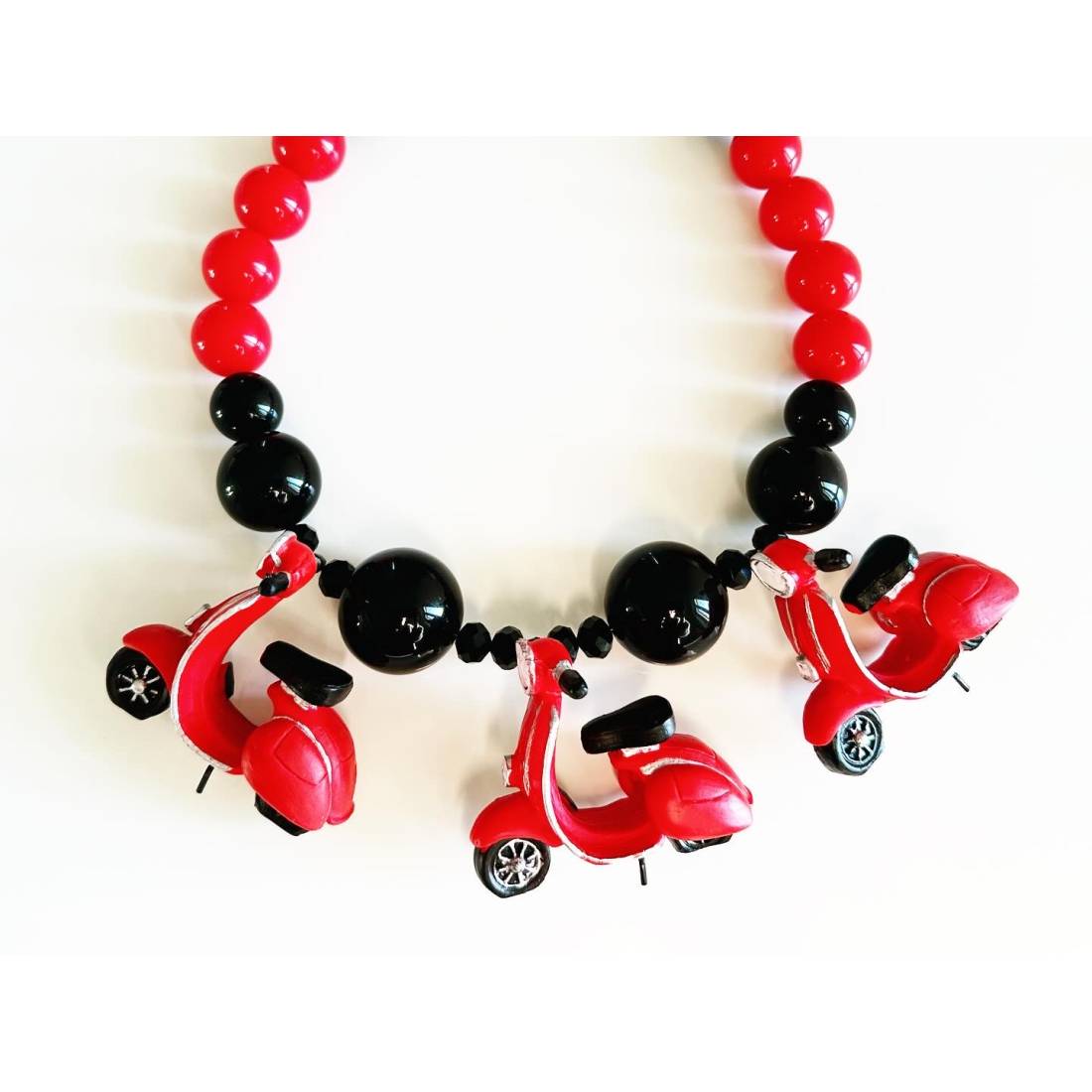 COLLANA VESPA ROSSA