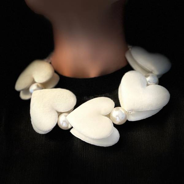 COLLANA CUORI BIANCHI PUFF 2