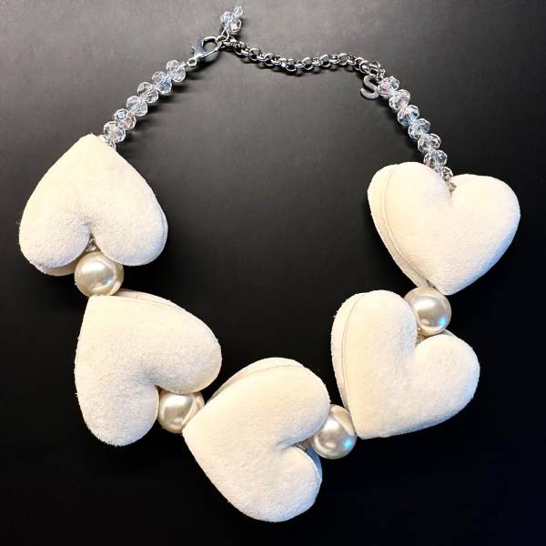 COLLANA CUORI BIANCHI PUFF