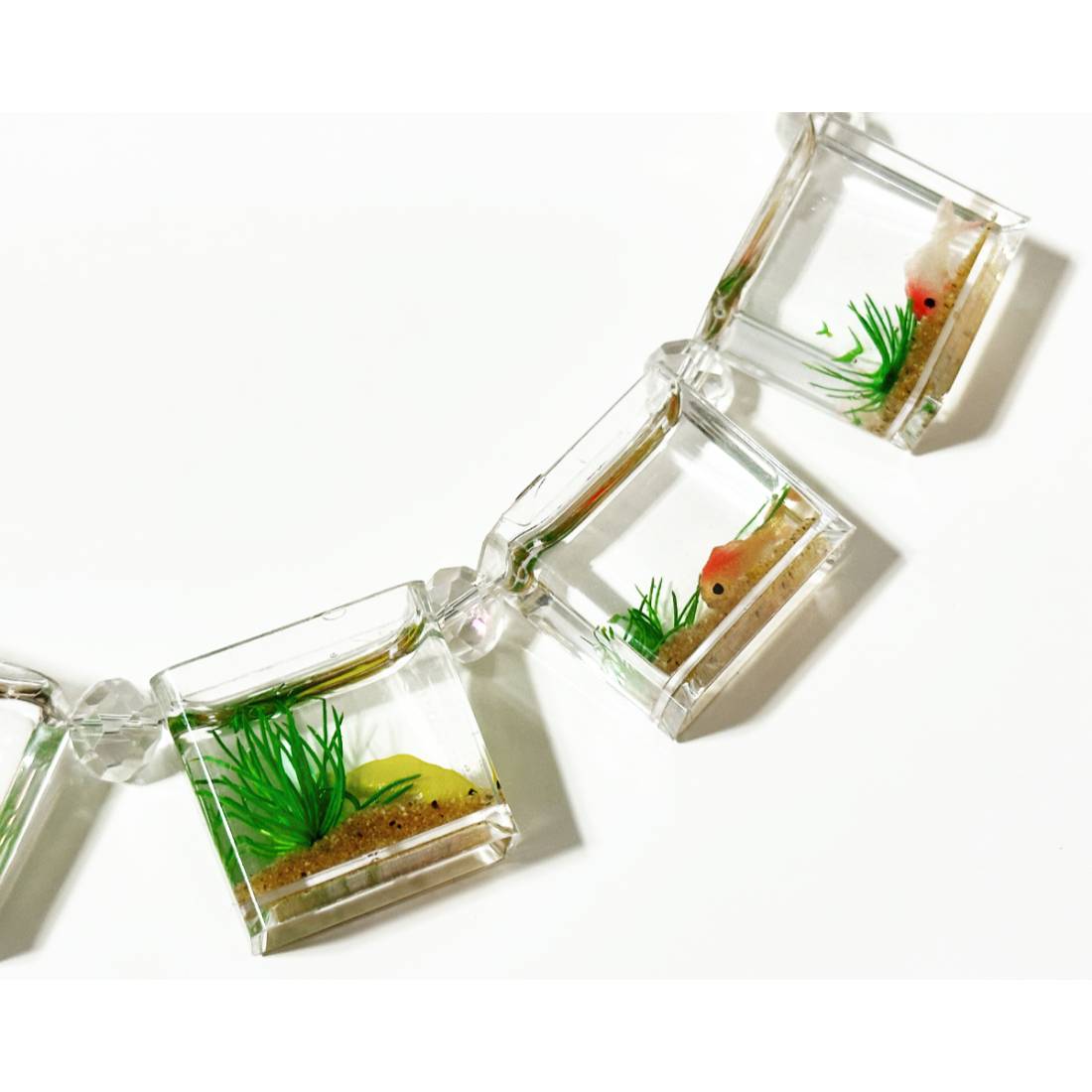 COLLANA FISH BOX