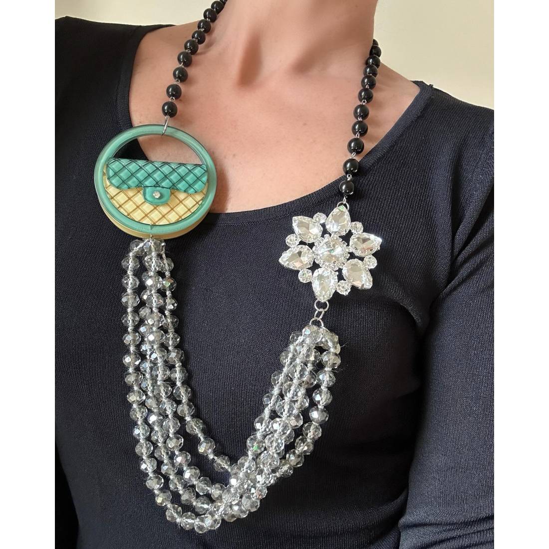 COLLANA BORSA VERDE CON CRISTALLO