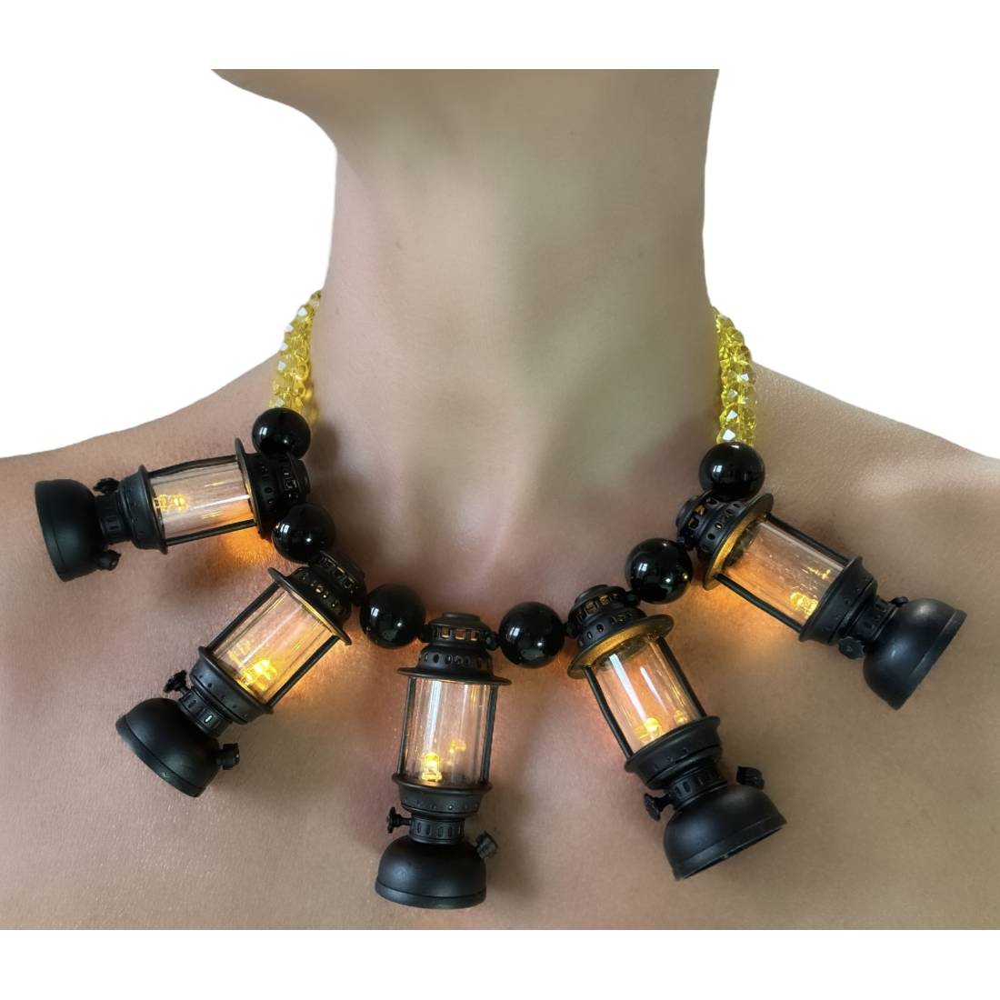 COLLANA LANTERNE GIALLE