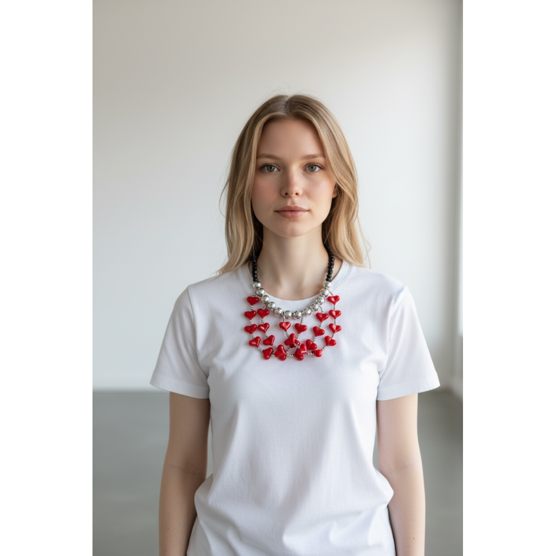COLLANA CUORI A FILO