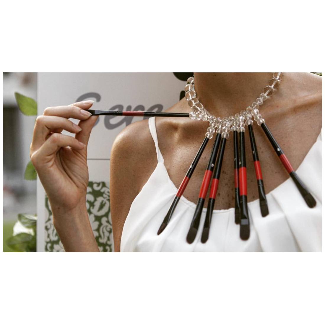 COLLANA PENNELLI BLACK/RED