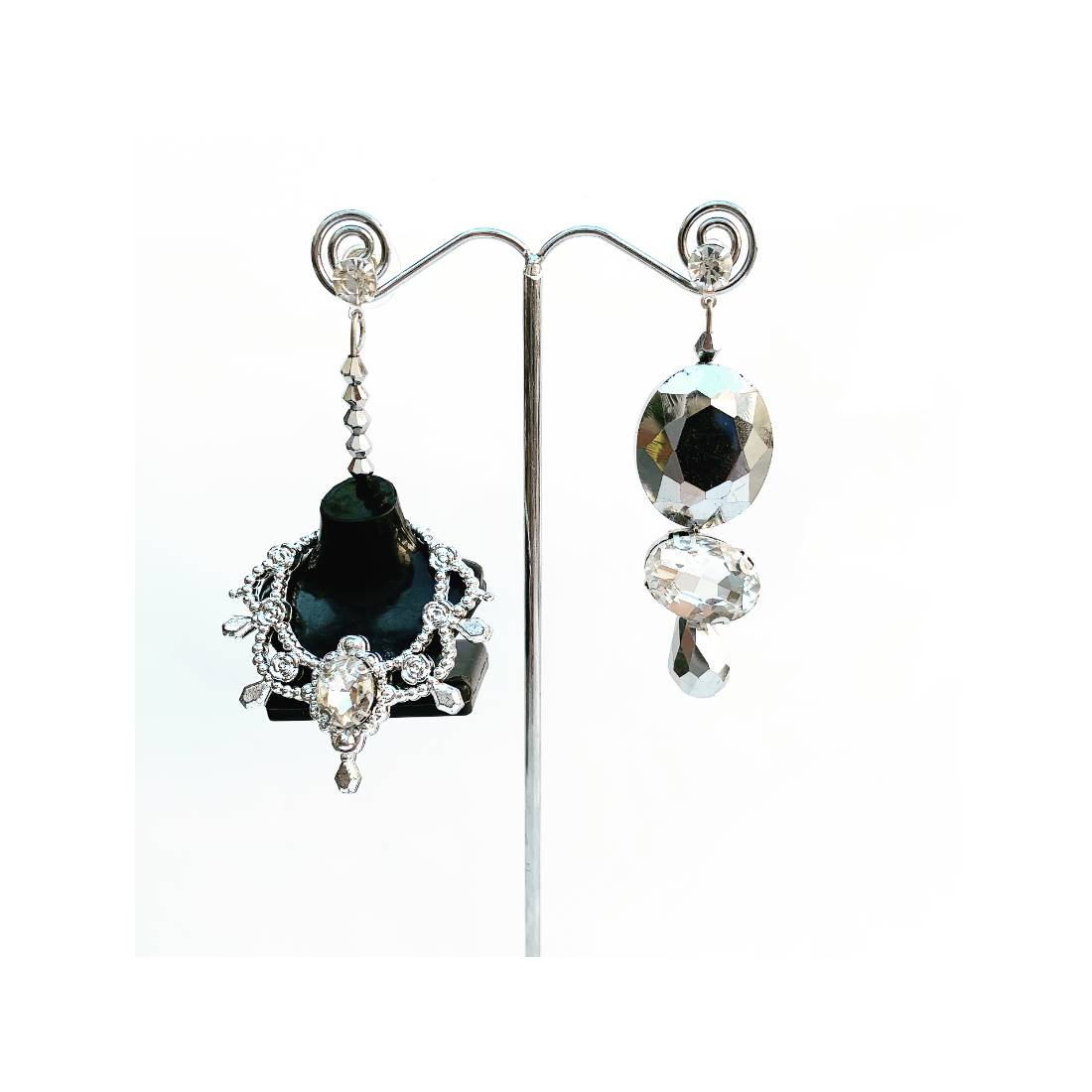 ORECCHINO BUSTINO COLLIER