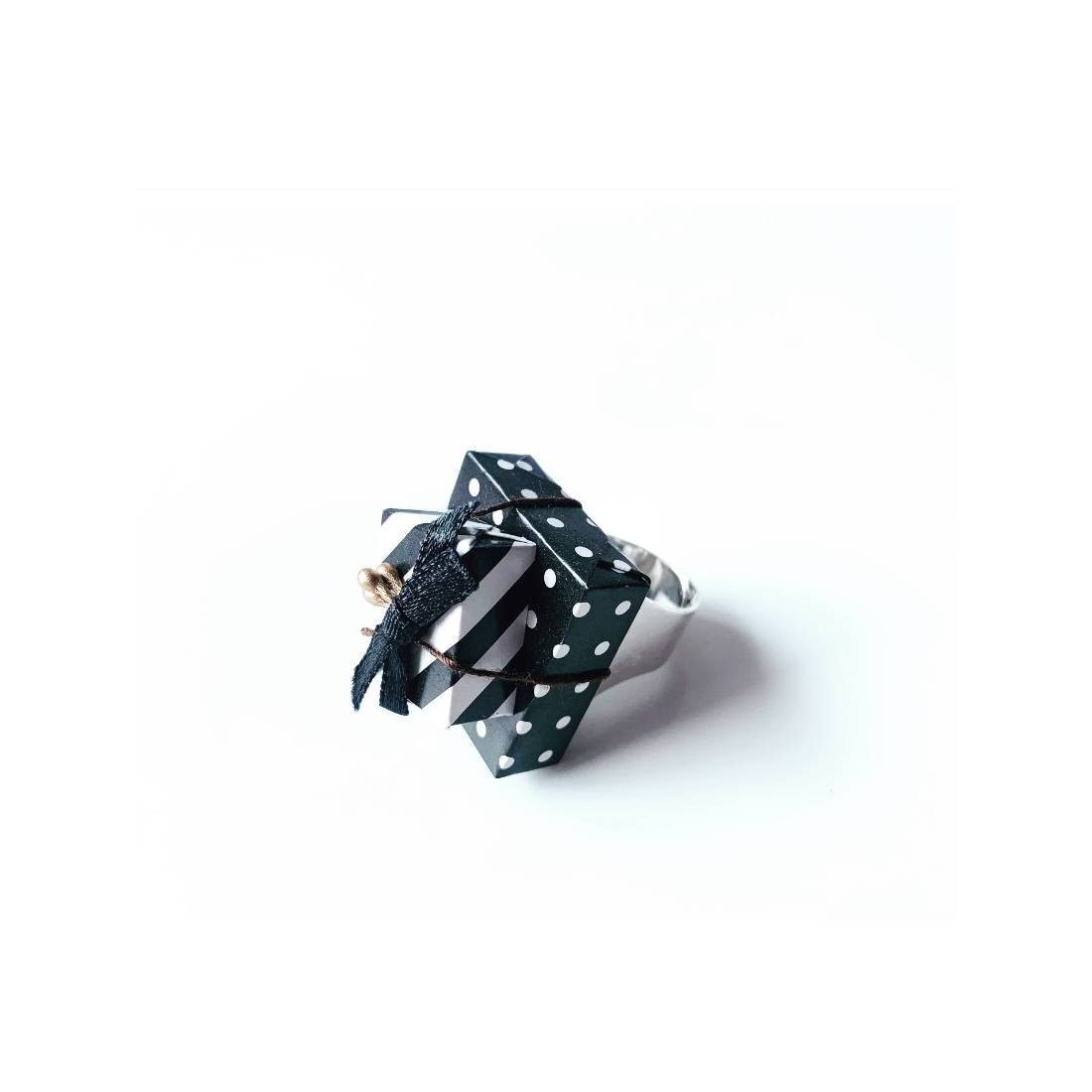 ANELLO PACCHETTI B/W