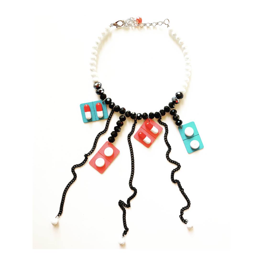 COLLANA PASTIGLIE